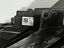 Load image into Gallery viewer, Frontscheinwerfer Hyundai Bayon 92102Q0600 Rechts Scheinwerfer Headlight SCH1709321928bx