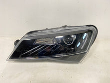 Laden Sie das Bild in den Galerie-Viewer, Frontscheinwerfer Skoda Superb III 3V1941015A Xenon Links Scheinwerfer Headlight SCH1714193578be