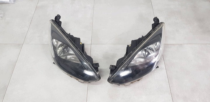 Frontscheinwerfer Mazda II DG8051040 DG8051030 Ein Satz Scheinwerfer Headlight SCH1726977083kq