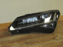 Load image into Gallery viewer, Frontscheinwerfer Skoda Superb III 3V1941015D LED Links Scheinwerfer Headlight SCH1727098872bg