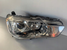 Laden Sie das Bild in den Galerie-Viewer, Frontscheinwerfer Mitsubishi Outlander I 2845678 Rechts Scheinwerfer Headlight SCH1728576601qa