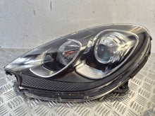 Laden Sie das Bild in den Galerie-Viewer, Frontscheinwerfer Porsche Macan 95b 95B941031DG Links Scheinwerfer Headlight SCH1752089272gl