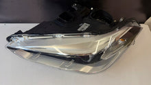 Laden Sie das Bild in den Galerie-Viewer, Frontscheinwerfer BMW X1 F48 7495003-01 LED Links Scheinwerfer Headlight SCH1752128824vm