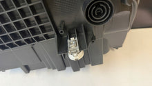 Laden Sie das Bild in den Galerie-Viewer, Frontscheinwerfer BMW X1 F48 7495003-01 LED Links Scheinwerfer Headlight SCH1752128824vm