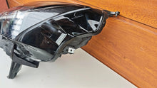 Laden Sie das Bild in den Galerie-Viewer, Frontscheinwerfer Volvo 80000401 Links Scheinwerfer Headlight SCH1760313661oe