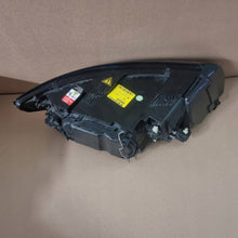Load image into Gallery viewer, Frontscheinwerfer Volvo S40 II 30678518 Xenon Links Scheinwerfer Headlight SCH1769293100dh