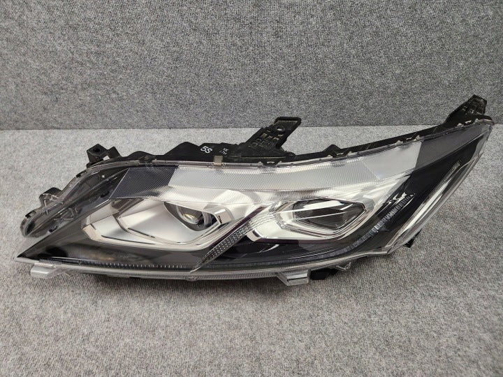 Frontscheinwerfer Mitsubishi Eclipse Cross I 8301D169 LED Links Headlight SCH1771610364qm