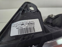 Laden Sie das Bild in den Galerie-Viewer, Frontscheinwerfer Renault Laguna III 260600038R Links Scheinwerfer Headlight SCH1772540075io