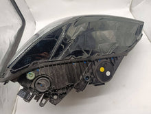 Laden Sie das Bild in den Galerie-Viewer, Frontscheinwerfer Volvo 32450062 Links Scheinwerfer Headlight SCH1773270244mt