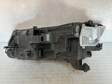 Laden Sie das Bild in den Galerie-Viewer, Frontscheinwerfer VW Caddy I 2K8941036AH Full LED Rechts Scheinwerfer Headlight SCH1773542358an