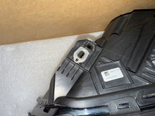Laden Sie das Bild in den Galerie-Viewer, Frontscheinwerfer Mercedes-Benz Cla 1178206761 LED Links Scheinwerfer Headlight SCH1773900833xo