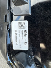 Laden Sie das Bild in den Galerie-Viewer, Frontscheinwerfer Kia Sportage 92102R2100 Ein Stück (Rechts oder Links) SCH1774371696lc