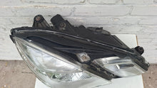 Laden Sie das Bild in den Galerie-Viewer, Frontscheinwerfer Mercedes-Benz W212 A2128202059 Rechts Scheinwerfer Headlight SCH1774775551wc