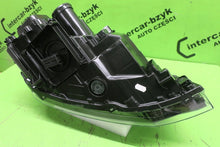 Laden Sie das Bild in den Galerie-Viewer, Frontscheinwerfer VW Polo 2G1941773 LED Links Scheinwerfer Headlight SCH1776895147qo