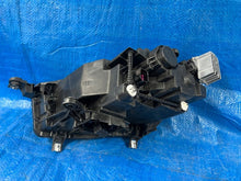 Laden Sie das Bild in den Galerie-Viewer, Frontscheinwerfer Seat Ateca 576941032B Rechts Scheinwerfer Headlight SCH1780163203ql
