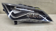 Laden Sie das Bild in den Galerie-Viewer, Frontscheinwerfer Seat Leon 5F1941008F Rechts Scheinwerfer Headlight SCH1780497108gz