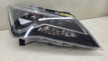 Laden Sie das Bild in den Galerie-Viewer, Frontscheinwerfer Seat Leon 5F1941008F Rechts Scheinwerfer Headlight SCH1780497108gz