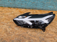 Laden Sie das Bild in den Galerie-Viewer, Frontscheinwerfer Dacia Sandero III Jogger 260602962R LED Links Headlight SCH1784638343qv