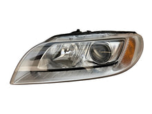 Laden Sie das Bild in den Galerie-Viewer, Frontscheinwerfer Volvo Xc70 31420013 Links Scheinwerfer Headlight SCH1786916920lv