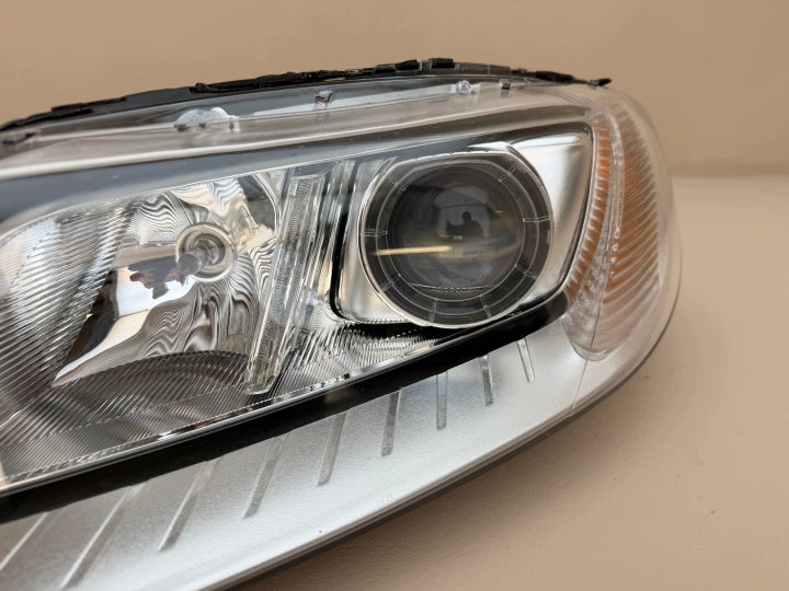 Frontscheinwerfer Volvo Xc70 31420013 Links Scheinwerfer Headlight SCH1786916920lv