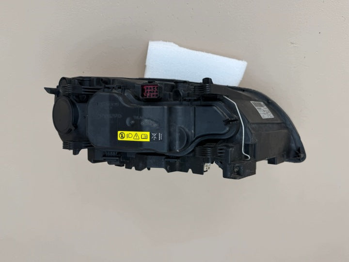 Frontscheinwerfer Volvo Xc70 31420013 Links Scheinwerfer Headlight SCH1786916920lv