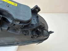 Laden Sie das Bild in den Galerie-Viewer, Frontscheinwerfer Volvo Xc70 31420013 Links Scheinwerfer Headlight SCH1786916920lv