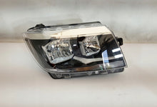 Load image into Gallery viewer, Frontscheinwerfer Man Tge Crafter 7C1941006B Rechts Scheinwerfer Headlight SCH1795430791oy