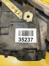 Laden Sie das Bild in den Galerie-Viewer, Frontscheinwerfer BMW 3 E91 E90 6942744 Xenon Rechts Scheinwerfer Headlight SCH1797821767iu