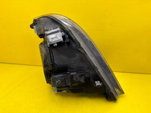 Laden Sie das Bild in den Galerie-Viewer, Frontscheinwerfer BMW 3 E91 E90 6942744 Xenon Rechts Scheinwerfer Headlight SCH1797821767iu