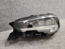 Laden Sie das Bild in den Galerie-Viewer, Frontscheinwerfer Opel Corsa F 39162653SCZ LED Links Scheinwerfer Headlight SCH1808726082yu