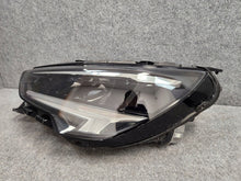 Laden Sie das Bild in den Galerie-Viewer, Frontscheinwerfer Opel Corsa F 39162653SCZ LED Links Scheinwerfer Headlight SCH1808726082yu