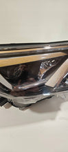 Load image into Gallery viewer, Frontscheinwerfer Toyota W3049K02 LED Rechts Scheinwerfer Headlight SCH1808955413ne