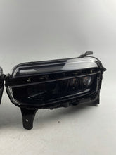 Laden Sie das Bild in den Galerie-Viewer, Frontscheinwerfer Jeep I 52218719 Ein Satz Scheinwerfer Headlight SCH1809126835do