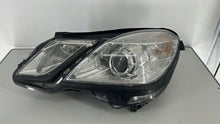 Laden Sie das Bild in den Galerie-Viewer, Frontscheinwerfer Mercedes-Benz A2128200161 Links Scheinwerfer Headlight SCH1815934284hc