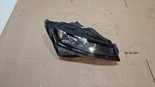 Laden Sie das Bild in den Galerie-Viewer, Frontscheinwerfer Skoda III 3V1941016 LED Rechts Scheinwerfer Headlight SCH1817021149xa