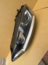 Laden Sie das Bild in den Galerie-Viewer, Frontscheinwerfer VW Golf VII 517941031B Xenon Links Scheinwerfer Headlight SCH1818044915ez