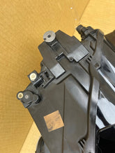 Laden Sie das Bild in den Galerie-Viewer, Frontscheinwerfer VW Golf VII 517941031B Xenon Links Scheinwerfer Headlight SCH1818044915ez
