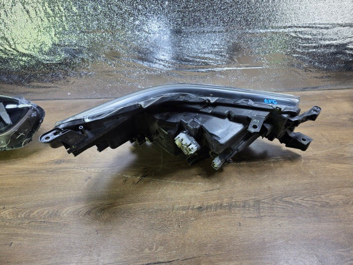 Frontscheinwerfer Toyota Hilux VIII 0K-183 Links Scheinwerfer Headlight SCH1820008801ex