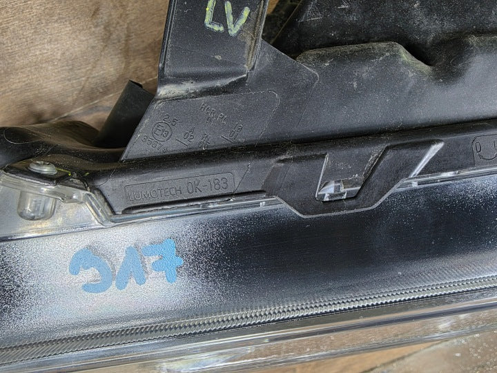 Frontscheinwerfer Toyota Hilux VIII 0K-183 Links Scheinwerfer Headlight SCH1820008801ex