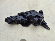 Load image into Gallery viewer, Frontscheinwerfer Hyundai Elantra VII 92101-F2500-2 Links Scheinwerfer Headlight SCH1824211748ef