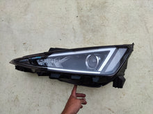Load image into Gallery viewer, Frontscheinwerfer Hyundai Elantra VII 92101-F2500-2 Links Scheinwerfer Headlight SCH1824211748ef