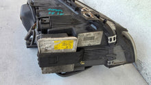 Laden Sie das Bild in den Galerie-Viewer, Frontscheinwerfer Audi A4 B6 8H0941003D Xenon Links Scheinwerfer Headlight SCH1827475942uw