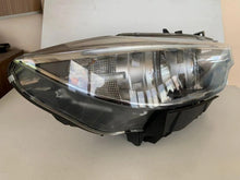 Laden Sie das Bild in den Galerie-Viewer, Frontscheinwerfer BMW 3 030255028214 746063001 Rechts Scheinwerfer Headlight SCH1828870506pm