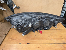 Laden Sie das Bild in den Galerie-Viewer, Frontscheinwerfer Audi A6 C7 4G0941031C Bi-Xenon Links Scheinwerfer Headlight SCH1829658541lh