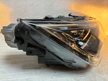 Laden Sie das Bild in den Galerie-Viewer, Frontscheinwerfer Seat I Ibiza 6F1941008C Full LED Rechts Scheinwerfer Headlight SCH1829942693fw