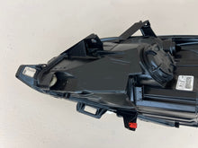 Laden Sie das Bild in den Galerie-Viewer, Frontscheinwerfer Opel Meriva B 13372320 Rechts Scheinwerfer Headlight SCH1832510684he