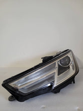 Laden Sie das Bild in den Galerie-Viewer, Frontscheinwerfer Audi A4 8W0941005 Links Scheinwerfer Headlight SCH1836870603pe