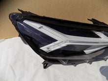 Laden Sie das Bild in den Galerie-Viewer, Frontscheinwerfer Dacia Sandero III 260107978R Rechts Scheinwerfer Headlight SCH1840768571nz