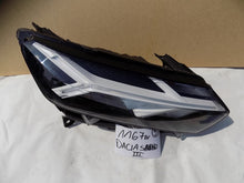 Laden Sie das Bild in den Galerie-Viewer, Frontscheinwerfer Dacia Sandero III 260107978R Rechts Scheinwerfer Headlight SCH1840768571nz