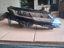 Laden Sie das Bild in den Galerie-Viewer, Frontscheinwerfer Rover K8D2-13W029-BE Links Scheinwerfer Headlight SCH1843339048dc